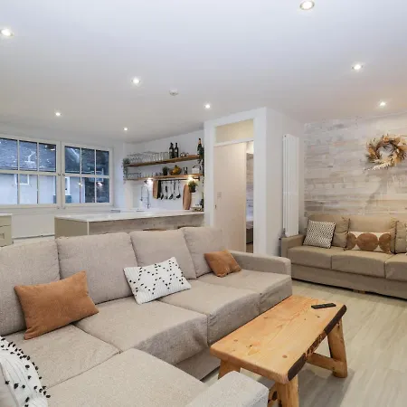 Apartment Dixon Court *