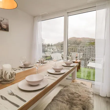 Dixon Court * Ambleside