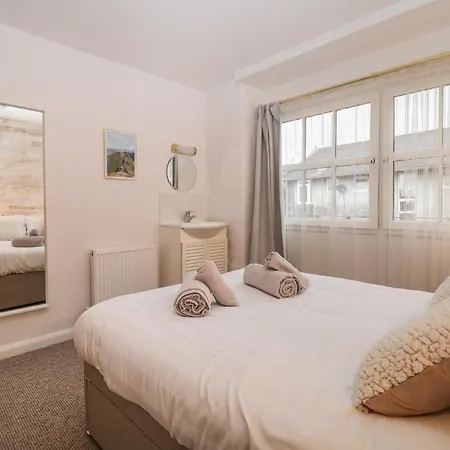 Dixon Court * Ambleside