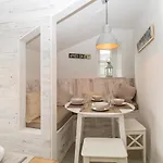 Dixon Court Apartamento *