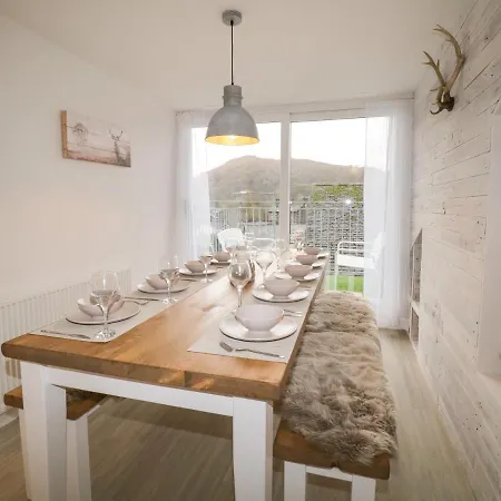Dixon Court Apartman
